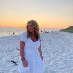 Meet your Posher, Ava